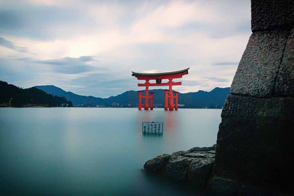 torii gate japanese etiquette and culture