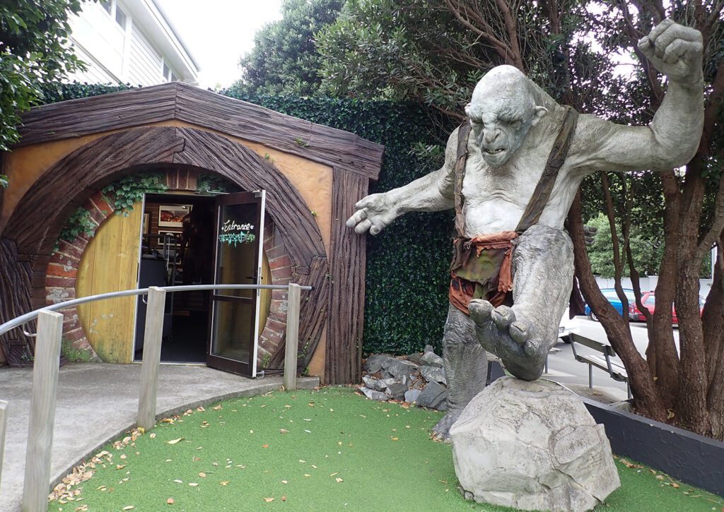 weta cave lord of the rings