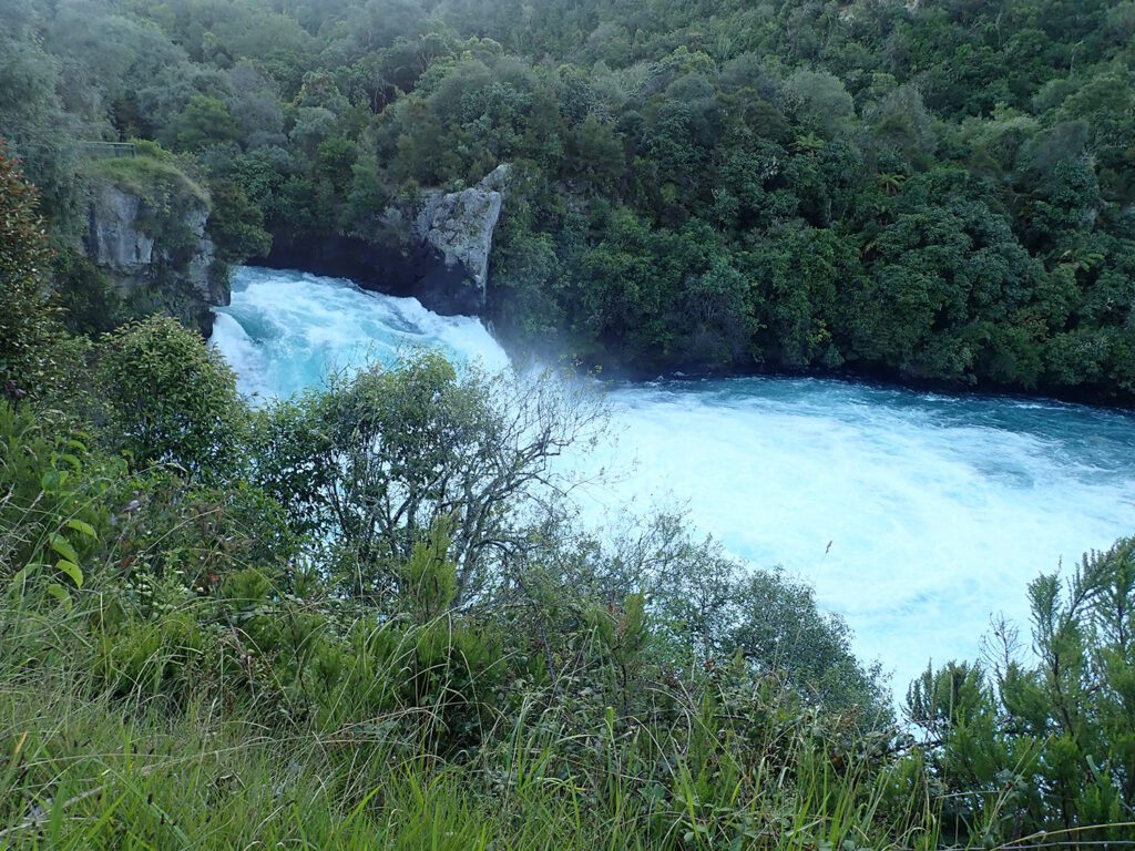 huka falls new zealand