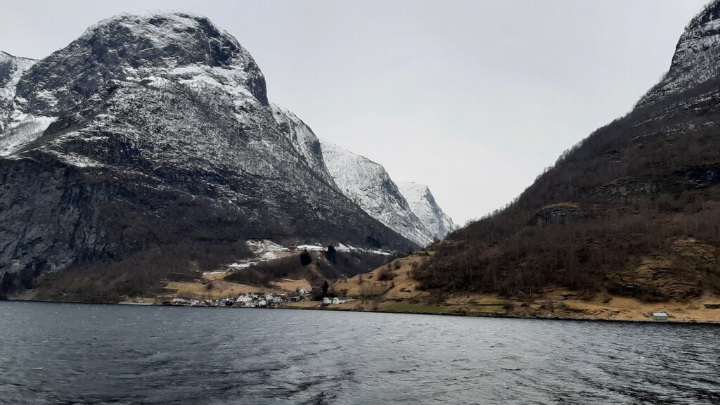Nærøyfjord cruise