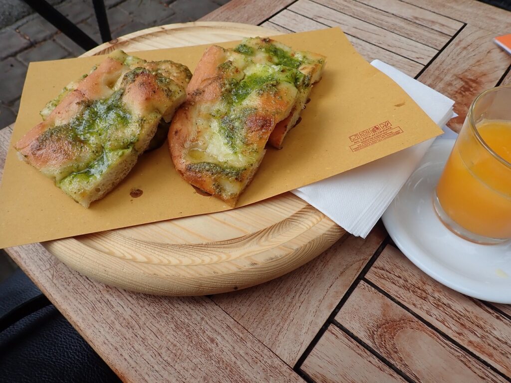 pesto focaccia italy