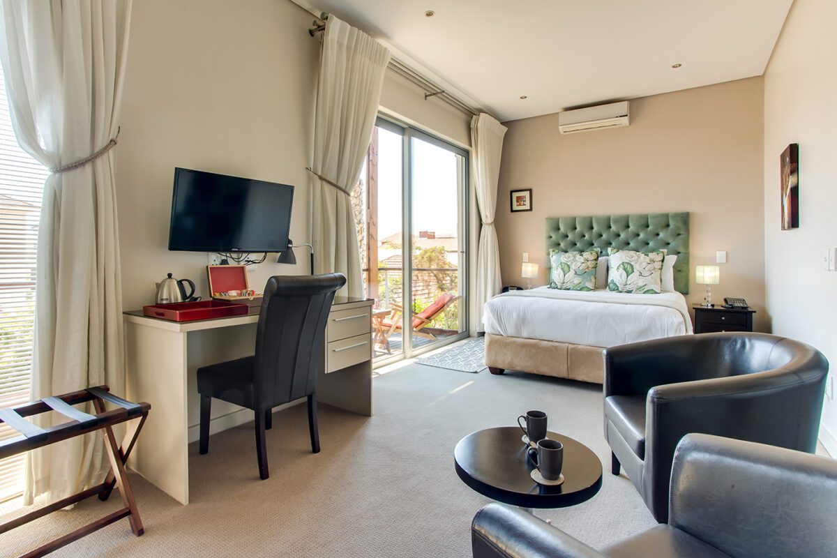 homely hotel in cape town near the coast