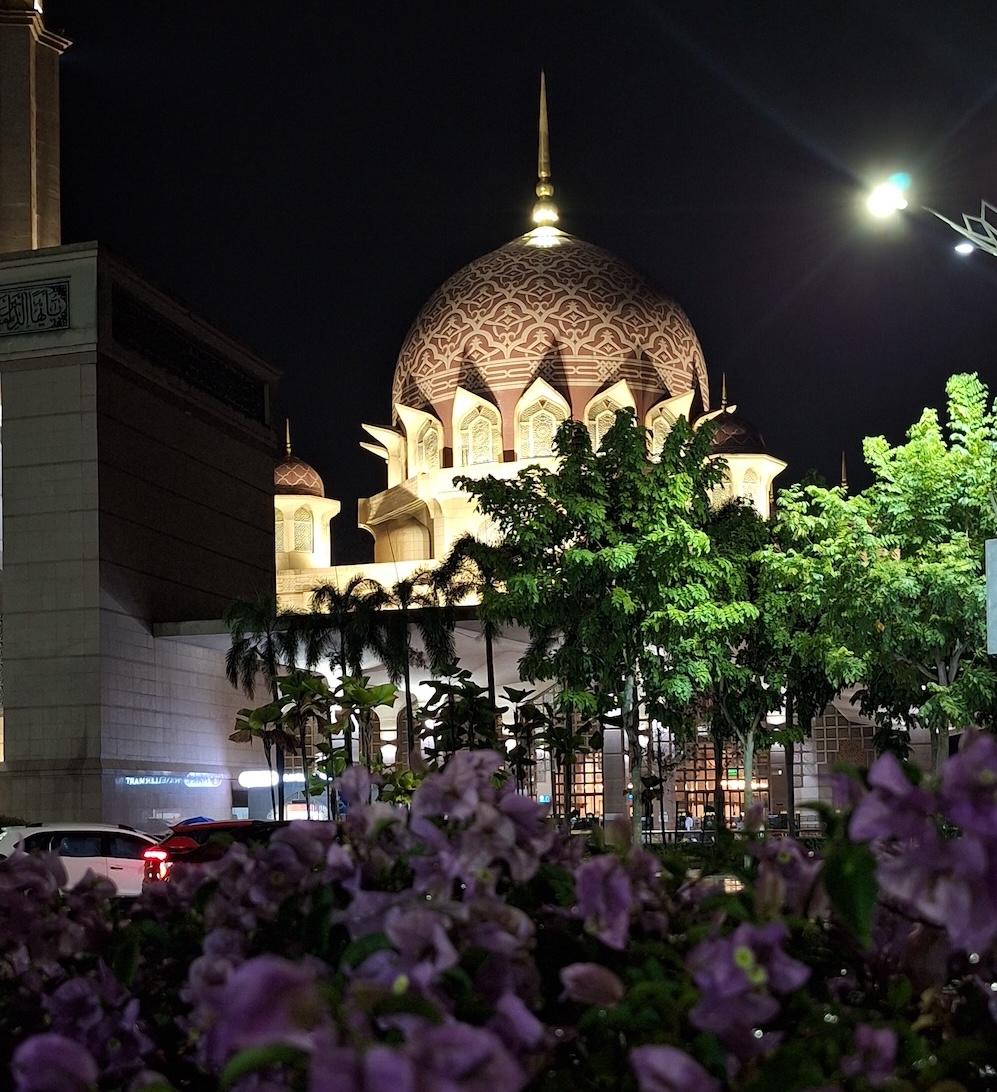 putra mosque: one of the best things to do in kuala lumpur